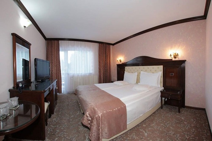 Imagen de la habitación del Hotel Vila Turistica Carmen Silvae. Foto 17