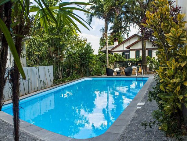 Imagen de la piscina del Hotel Vila Vicencia. Foto 8