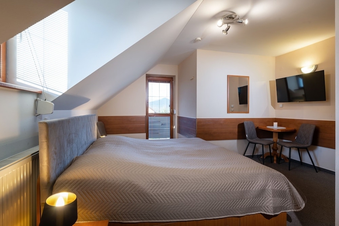 Imagen de la habitación del Hotel Vila Vikt&oacute;ria. Foto 13