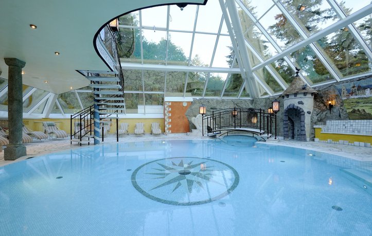 Imagen de la piscina del Hotel Vila Vita Burghotel Dinklage. Foto 19