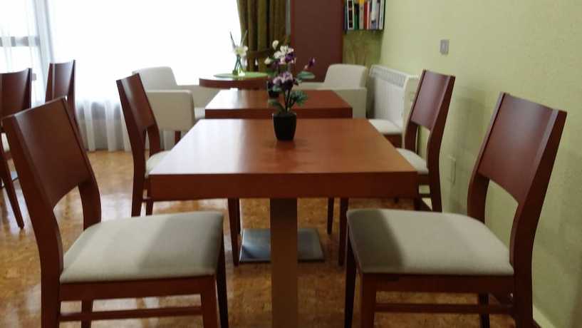 Imagen del bar/restaurante del Hotel Vila, Viveiro. Foto 3