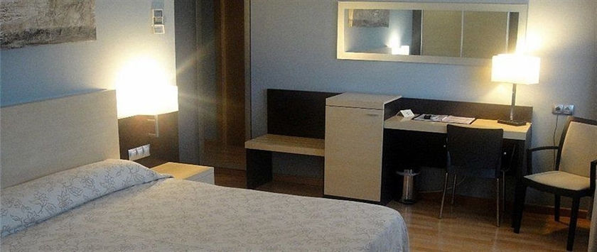 Imagen de la habitación del Hotel Vila de Muro. Foto 8