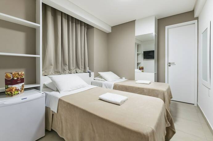 Imagen de la habitación del Hotel VilaHotell Recife. Foto 17