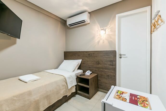 Imagen de la habitación del Hotel VilaHotell Recife. Foto 32