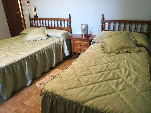 Imagen de la habitación del Hotel Vilaboa Servicio de habitaciones. Foto 12