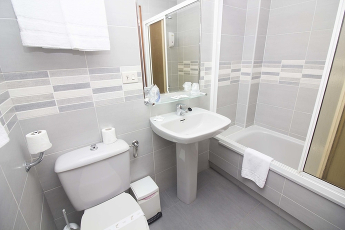 Imagen de la habitación del Hotel Vilagarcia. Foto 7