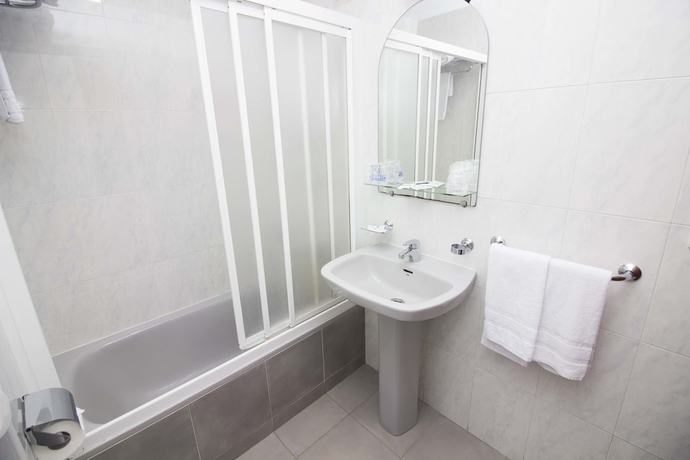 Imagen de la habitación del Hotel Vilagarcia. Foto 14