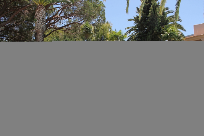 Imagen de la piscina del Hotel Vilalara Grand Algarve. Foto 14