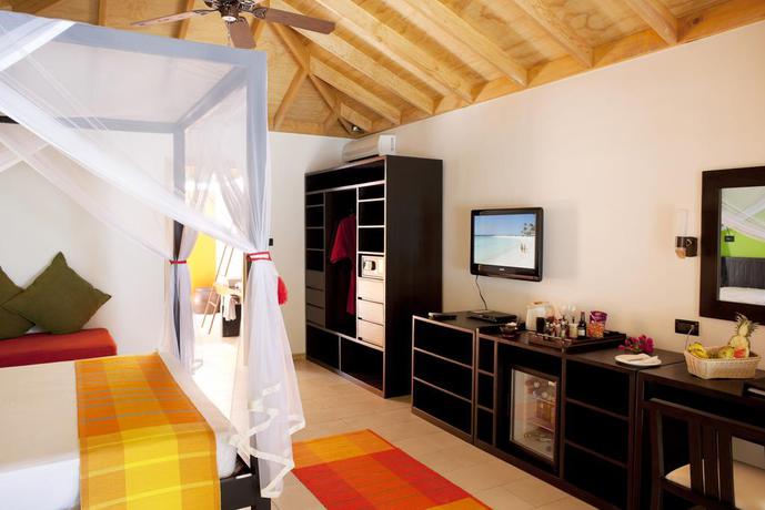 Imagen general del Hotel Vilamendhoo Island Resort and Spa. Foto 18