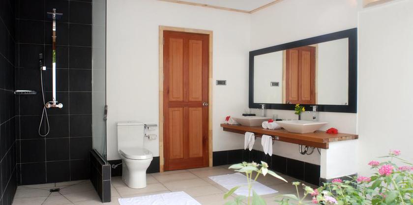 Imagen general del Hotel Vilamendhoo Island Resort and Spa. Foto 19