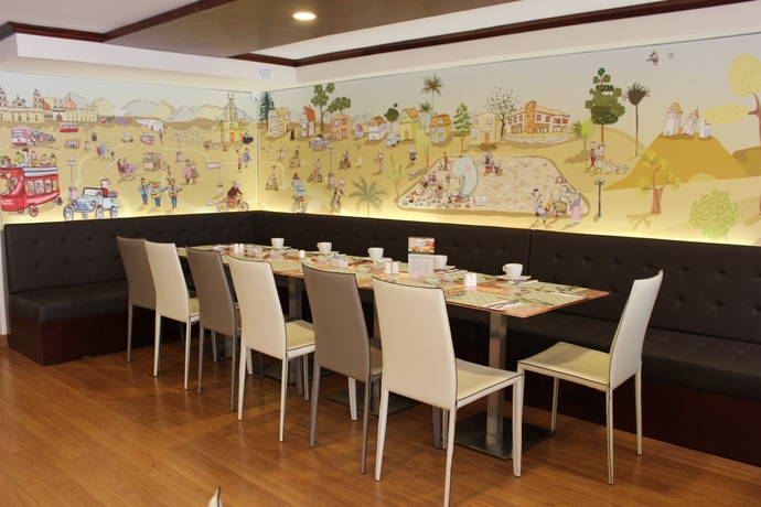 Imagen del bar/restaurante del Hotel Vilar America. Foto 2