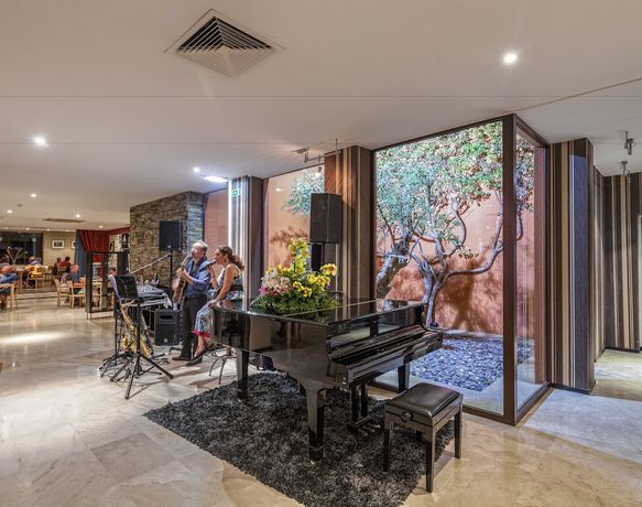 Imagen del bar/restaurante del Hotel Vilar Do Golf. Foto 5