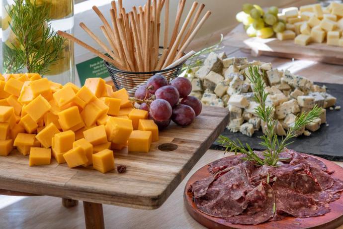 Imagen del bar/restaurante del Hotel Vilar Rural d'Arnes. Foto 2