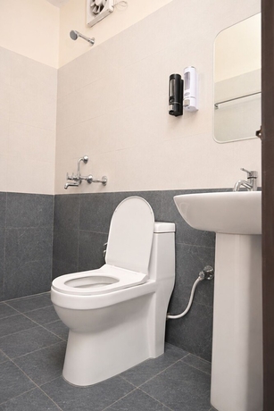Imagen de la habitación del Hotel Vilasa Grand. Foto 15