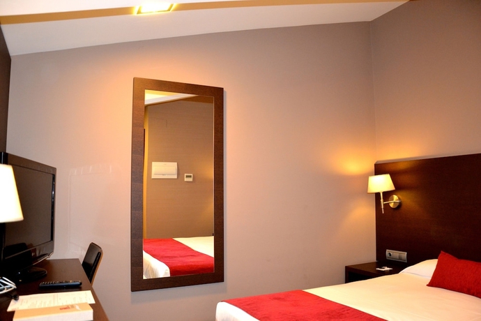 Imagen de la habitación del Hotel Vilassar. Foto 7