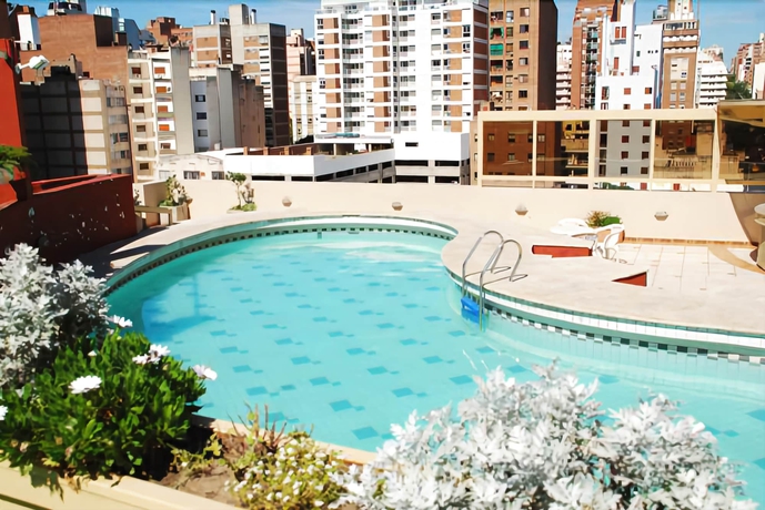 Imagen de la piscina del Hotel Vilaut Smart Flat. Foto 18