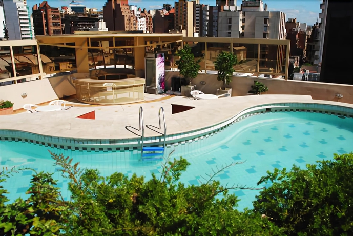 Imagen de la piscina del Hotel Vilaut Smart Flat. Foto 19