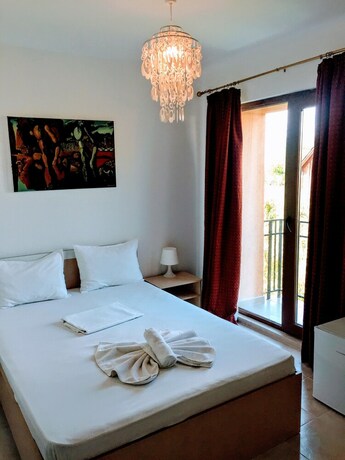 Imagen de la habitación del Hotel Vilele Liliana Mamaia Nord. Foto 17