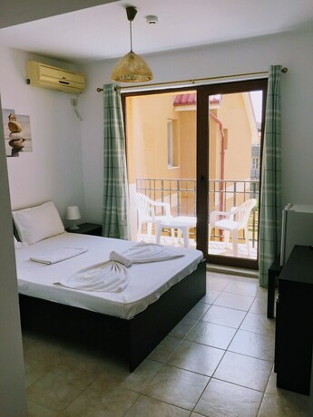 Imagen de la habitación del Hotel Vilele Liliana Mamaia Nord. Foto 20