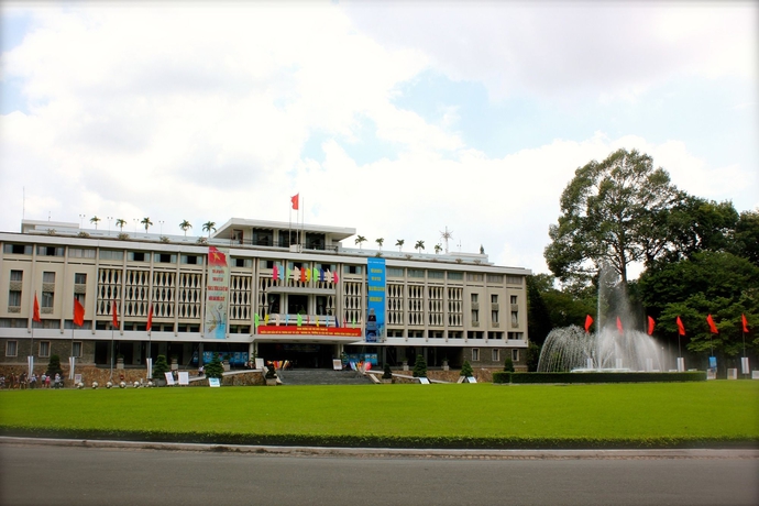 Imagen de los exteriores del Hotel Vilion Central. Foto 14