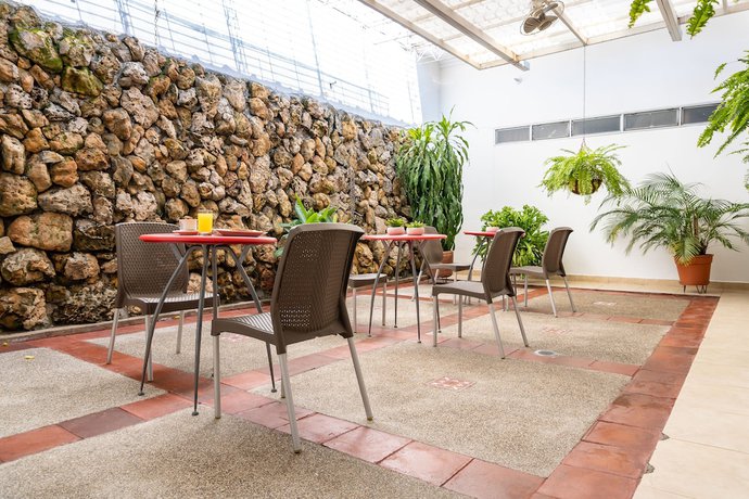 Imagen del bar/restaurante del Hotel Villa &Aacute;ngel, Neiva. Foto 5