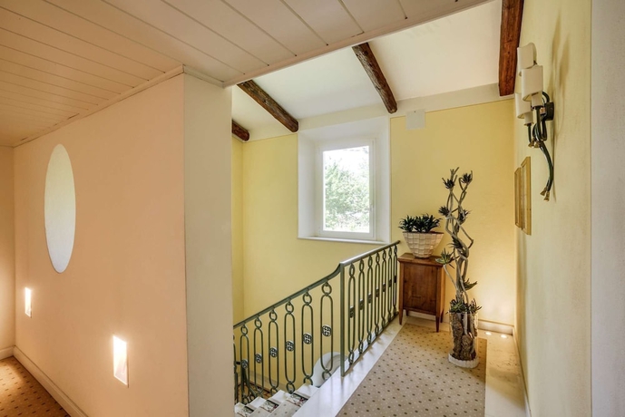 Imagen de los interiores del Hotel Villa Abbondanzi Resort. Foto 13