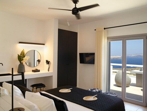 Imagen general del Hotel Villa Absolute Paradise Santorini. Foto 13