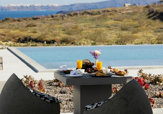 Imagen general del Hotel Villa Absolute Paradise Santorini. Foto 17