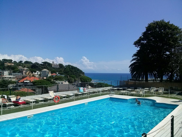 Imagen general del Hotel Villa Adele, CELLE LIGURE. Foto 1