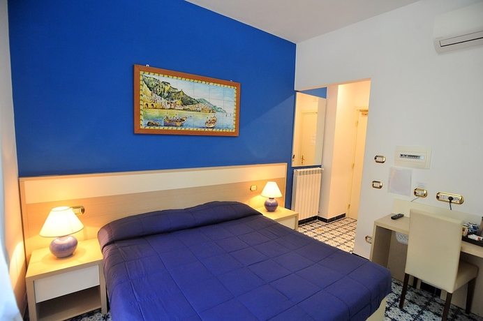 Imagen de la habitación del Hotel Villa Adriana Bandb. Foto 7