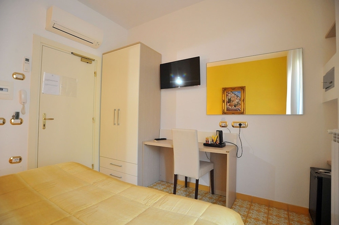 Imagen de la habitación del Hotel Villa Adriana Bandb. Foto 11