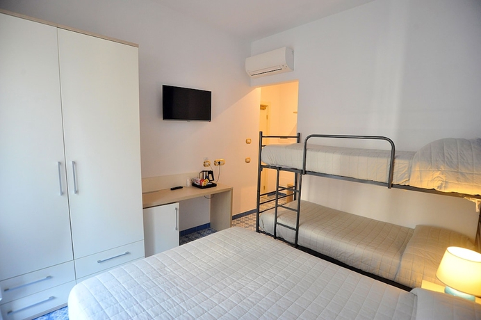 Imagen de la habitación del Hotel Villa Adriana Bandb. Foto 13