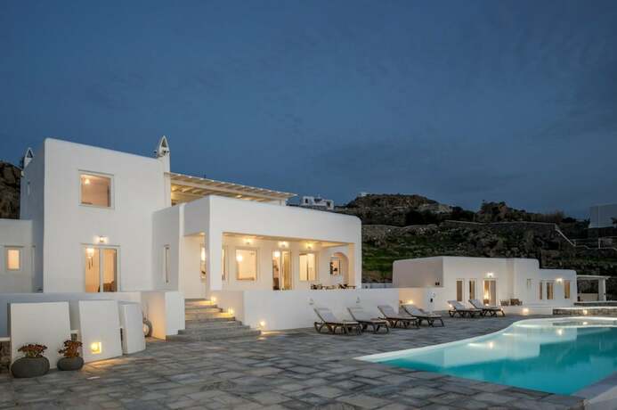 Imagen general del Hotel Villa Agatha With Private Pool Outdoor Jacuzzi. Foto 12