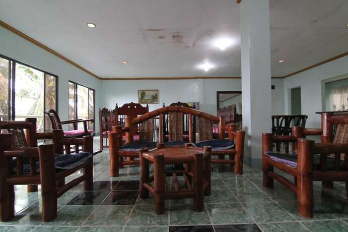 Imagen del bar/restaurante del Hotel Villa Agatona Garden Resort. Foto 7