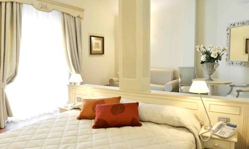 Imagen de la habitación del Hotel Villa Agnese. Foto 12