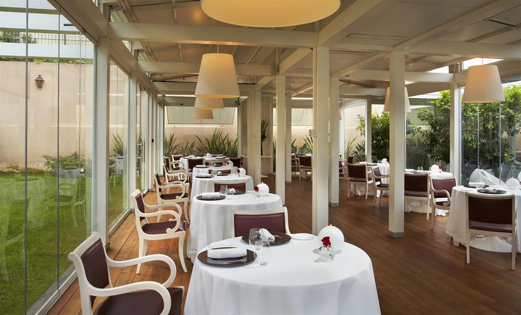 Imagen del bar/restaurante del Hotel Villa Agrippina Gran Meliá. Foto 5