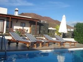Imagen de la piscina del Hotel Villa Aguaviva. Foto 13