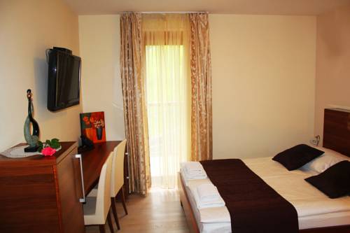 Imagen de la habitación del Hotel Villa Aina Boutique. Foto 12