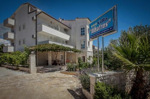 Imagen general del Hotel Villa Albatros. Foto 4