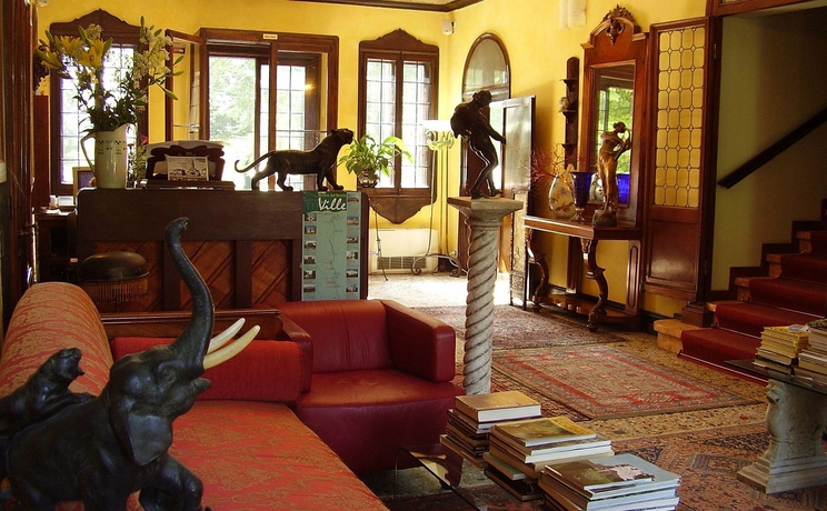 Imagen de los interiores del Hotel Villa Alberti. Foto 10