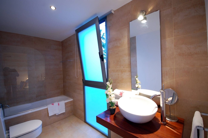 Imagen de la habitación del Hotel Villa Alcanada, Alcudia. Foto 9