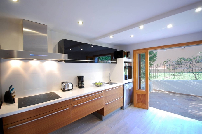 Imagen de la habitación del Hotel Villa Alcanada. Foto 6