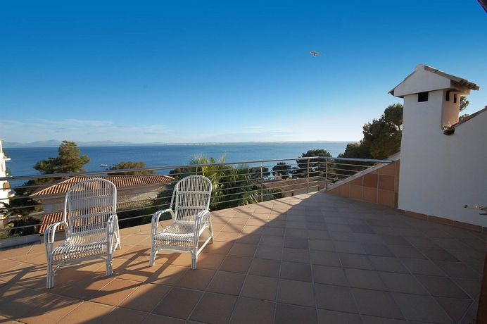 Imagen general del Hotel Villa Alcanada. Foto 2