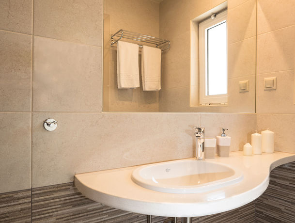 Imagen de los exteriores del Hotel Villa Alexander. Foto 11