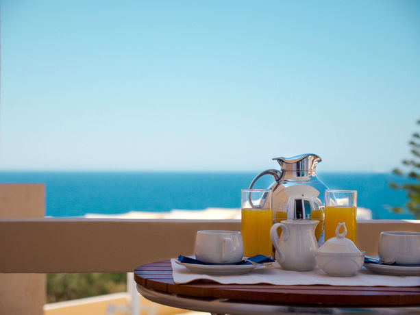 Imagen de la habitación del Hotel Villa Alexander. Foto 7