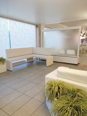 Imagen de los interiores del Hotel Villa Alighieri. Foto 11