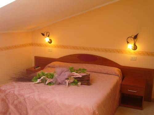 Imagen de la habitación del Hotel Villa Altieri. Foto 3