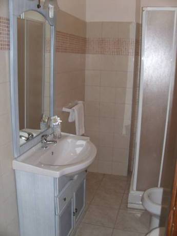 Imagen de la habitación del Hotel Villa Altieri. Foto 16