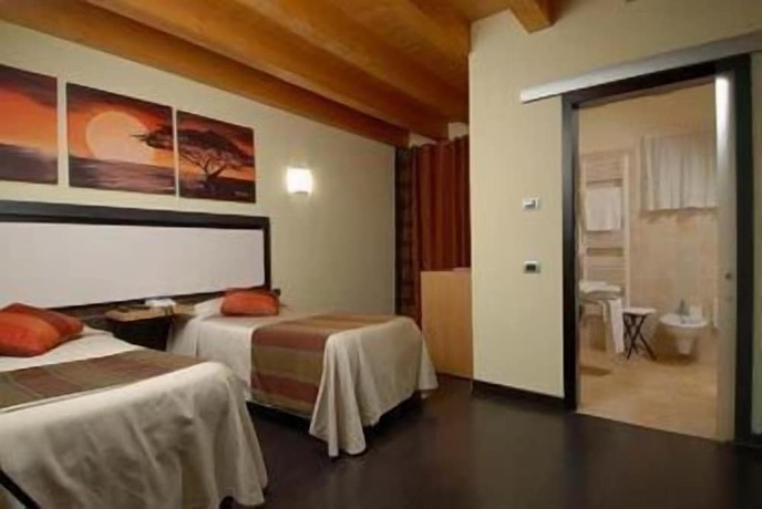 Imagen de la habitación del Hotel Villa Altura. Foto 8