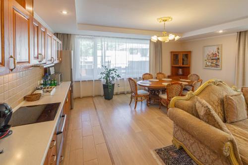 Imagen de la habitación del Hotel Villa Alvīne Family Apart-Hotel. Foto 10